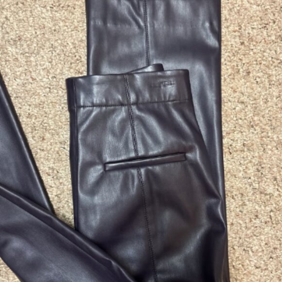 ANN TAYLOR PANTENT PURPLE EVA ANKLE SEAM PANTS NWOT FAUX LEATHER 00 - Picture 8 of 9